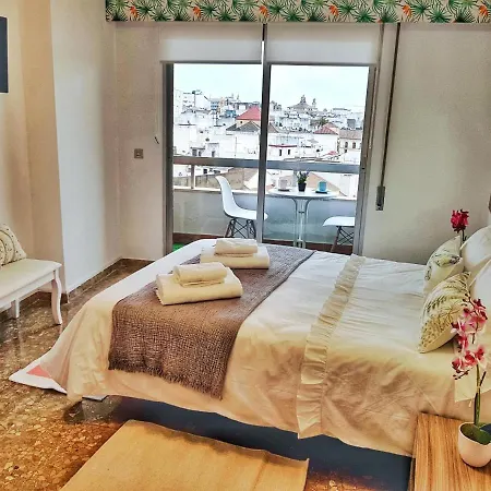 Panorama Center C By Jitkey Pensión *