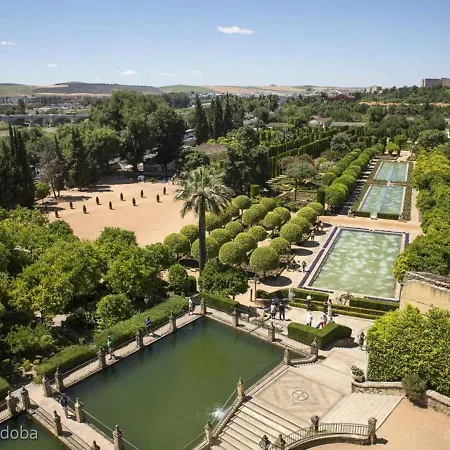 Panorama Center C By Jitkey Pensión