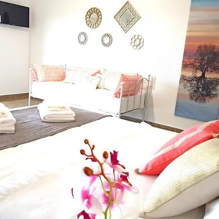 Pensión Panorama Center C By Jitkey